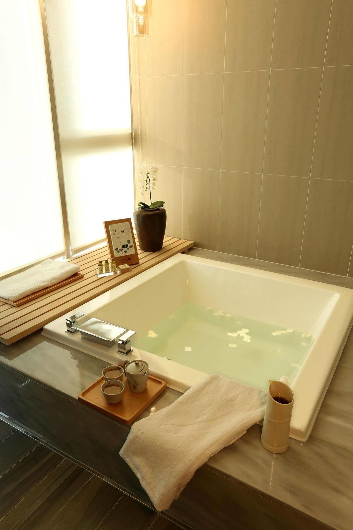 Hotel Day Plus Teascape Цзяи Экстерьер фото